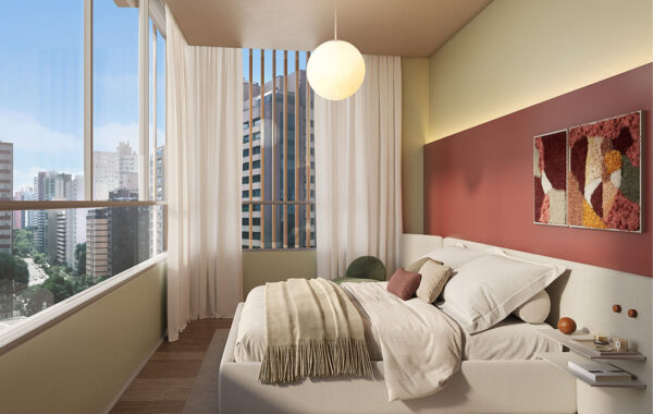 Suíte do Mova com vista para a cidade e decorada em cores quentes
